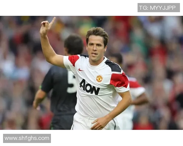 专属动作成就传奇足球明星背后的独特风格与魅力分析 专属动作成就传奇足球明星背后的独特风格与魅力分析