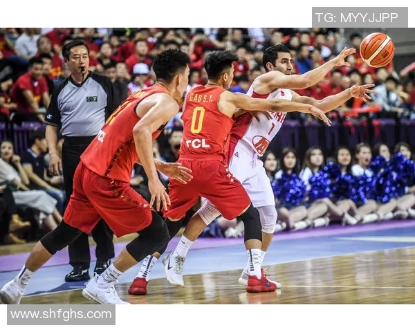 篮球远投明星的崛起与挑战如何改变现代篮球比赛的格局与战术